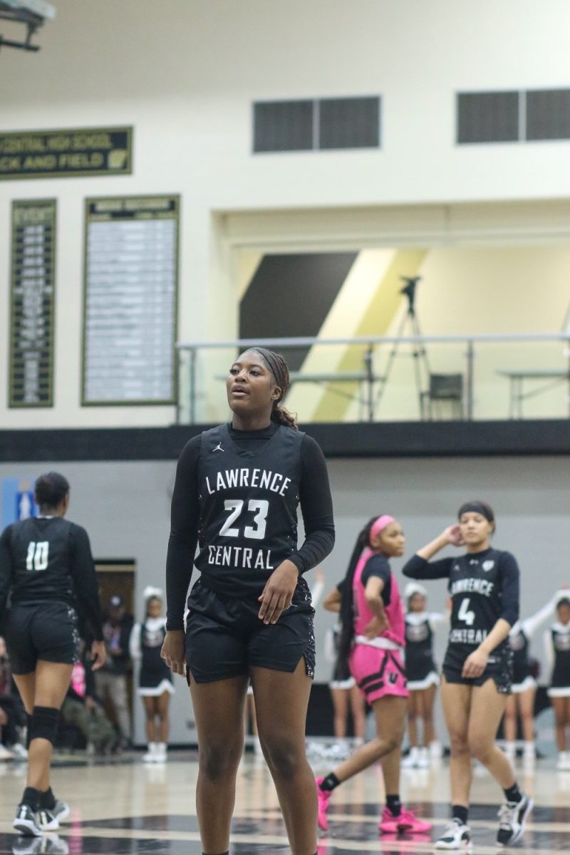 A´Myah Sowell, Freshman, takes a deep breath before shooting a free throw.